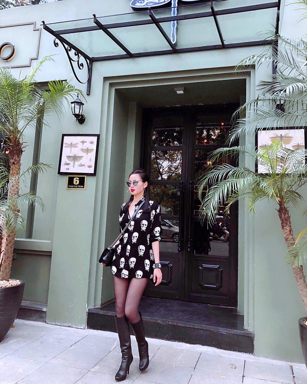 Tin sao Việt: Angela Phương Trinh gây tranh cãi khi tung clip dạy chị em cách luyện dáng-10