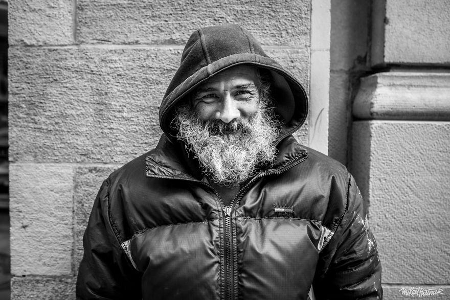 Trò chuyện cùng người vô gia cư 4 năm, nhiếp ảnh gia người Pháp đã rút ra nhiều bài học thấm thía-5