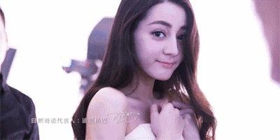 Địch Lệ Nhiệt Ba không chỉ đẹp mà còn sở hữu thần thái cực kỳ xuất sắc-12