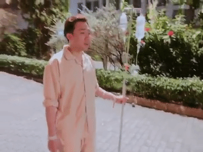 Trấn Thành định trốn viện giữa đêm dù tay cắm kim truyền vì Hari Won không lo được gì-2