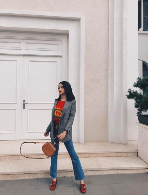 Bất ngờ với tủ đồ hiệu toàn items đắt đỏ của Hương Giang Idol-10