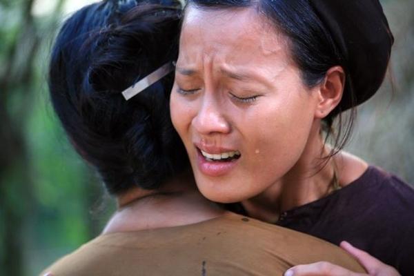 ‘Thương nhớ ở ai’: Những trò lố tạo scandal hay ân oán thật của diễn viên và cái tát ‘tức nước vỡ bờ’-2