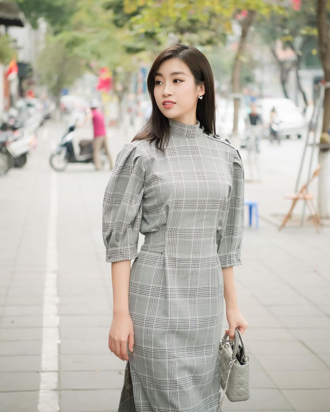 Tin sao Việt: Angela Phương Trinh vén váy khoe vòng 3 sau nghi vấn đẹp nhờ bác sĩ-6