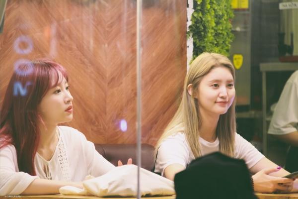 Dispatch đăng khoảnh khắc ‘dở khóc dở cười’ của LE (EXID): Bị khỉ ‘tấn công’ tại Phú Quốc-8