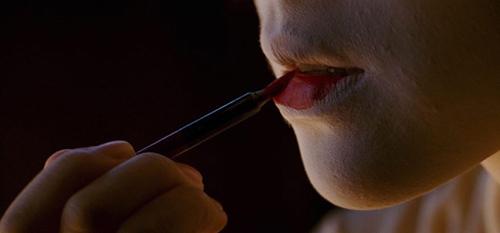 Cảnh hóa thân thành kỹ nữ nổi tiếng và ấn tượng nhất của điện ảnh-3