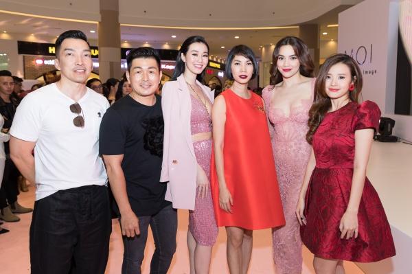 Hà Hồ hôn Trấn Thành trước mặt Kim Lý, khẳng định không lo Hari Won phát hiện-8