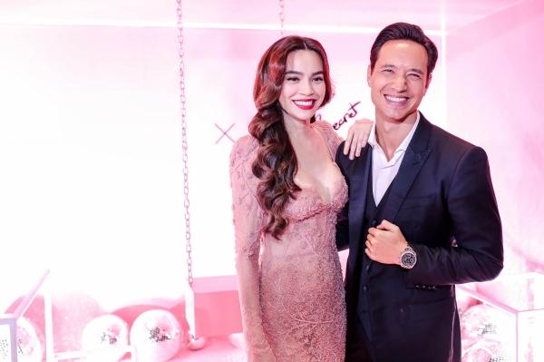 Hà Hồ hôn Trấn Thành trước mặt Kim Lý, khẳng định không lo Hari Won phát hiện-3