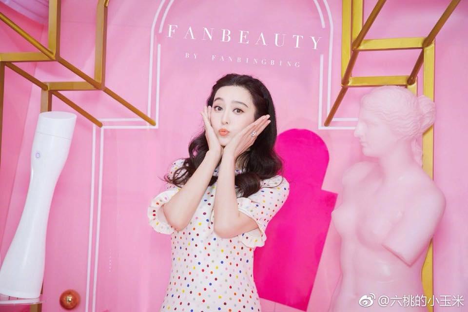 Phạm Băng Băng tổng tấn công thị trường khi cho ra mắt hãng mỹ phẩm và kính mắt riêng-4