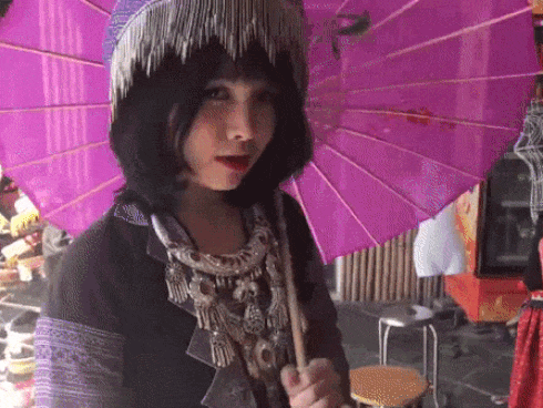 Cô gái xinh đẹp 16 tuổi với câu chuyện lấy chồng trả góp gây xôn xao