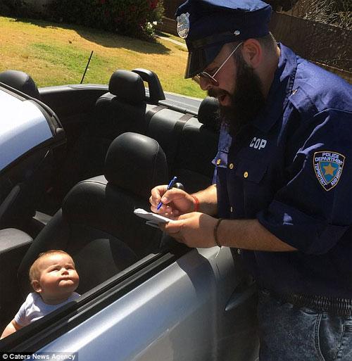 Không nhịn được cười bộ ảnh cha con siêu ngộ nghĩnh-9