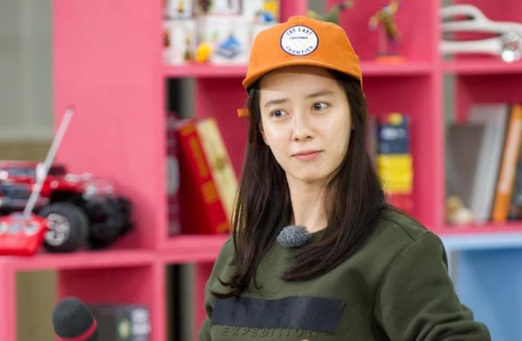 Đẳng cấp nhan sắc U40 của mợ ngố Song Ji Hyo: Mỹ nhân mặt mộc lên truyền hình nhiều nhất showbiz Hàn-10