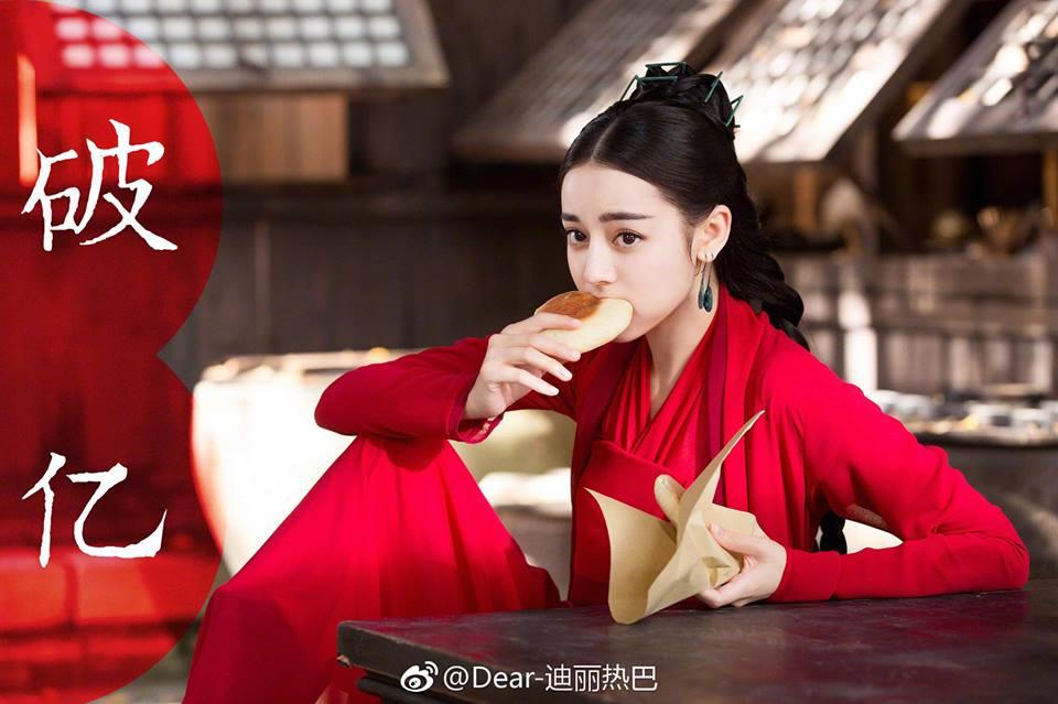 Địch Lệ Nhiệt Ba gây sốt truyền thông xứ Trung với Liệt hỏa như ca-7