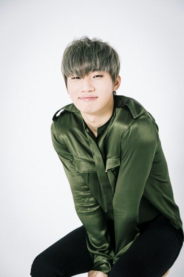 Sao Hàn 5/3: Lee Dong Gun đối đầu Bi Rain ngày trở lại-4