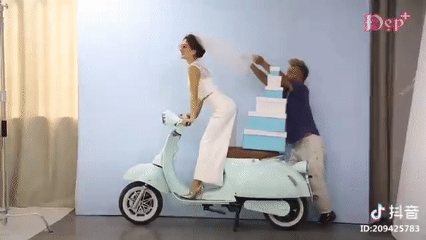 Clip: 7 tư thế tạo dáng tại studio để có những bức ảnh cưới đẹp vi diệu-4