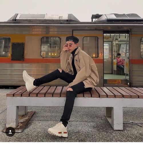 Thời tiết nóng nực, giới trẻ 2 miền đổ bộ xuống phố với váy áo mát mẻ-8