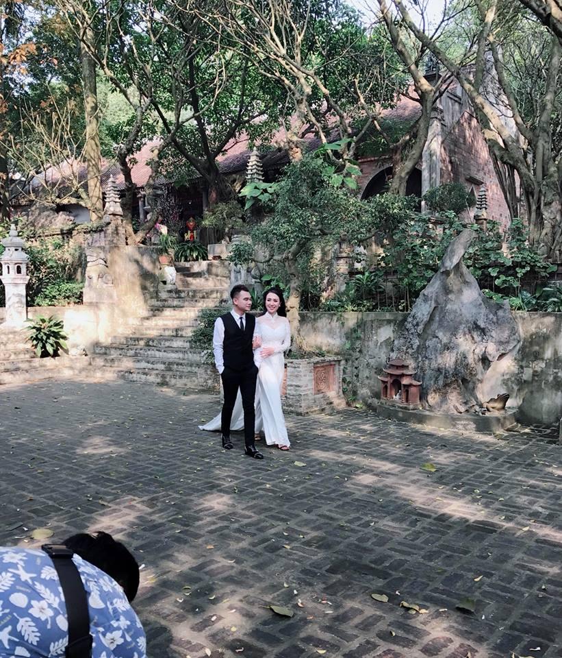 Khắc Việt hát chiều lòng vợ DJ xinh đẹp trong lúc chụp ảnh cưới-3