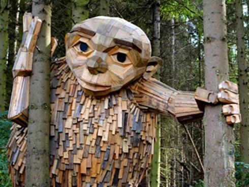 Những người khổng lồ bí ẩn trong rừng sâu