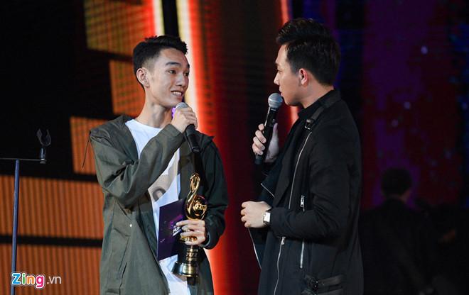 Tuý âm và Em gái mưa đạt 100 triệu view: Sức mạnh underground-2