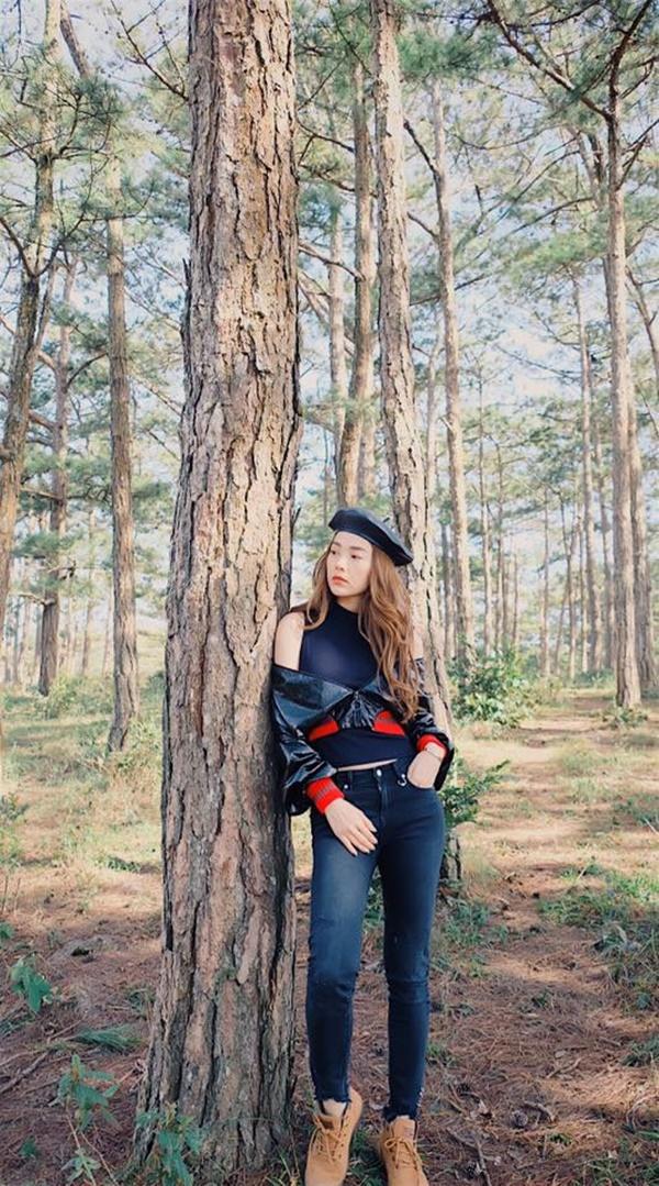 Chỉ với 1 chiếc mũ, Minh Hằng biến hóa mình với nhiều phong cách cực xinh-3