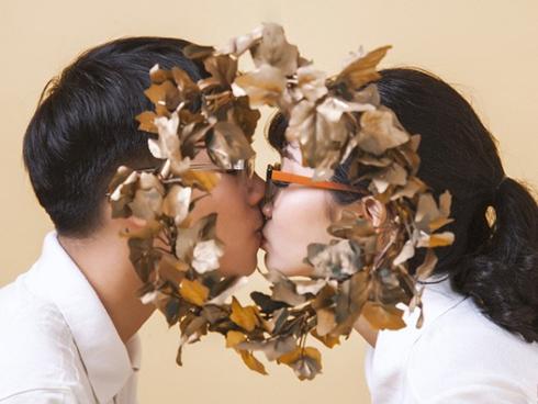 Hài hước clip ông bố trẻ chế nhạc dỗ con trai nhưng cậu bé quyết giữ gương mặt lạnh như tiền-2