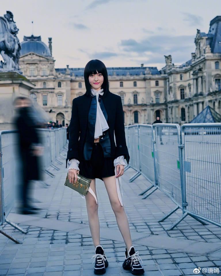 Đường Yên bị chê quá gầy, mặt ngày càng cứng đờ như tượng-3