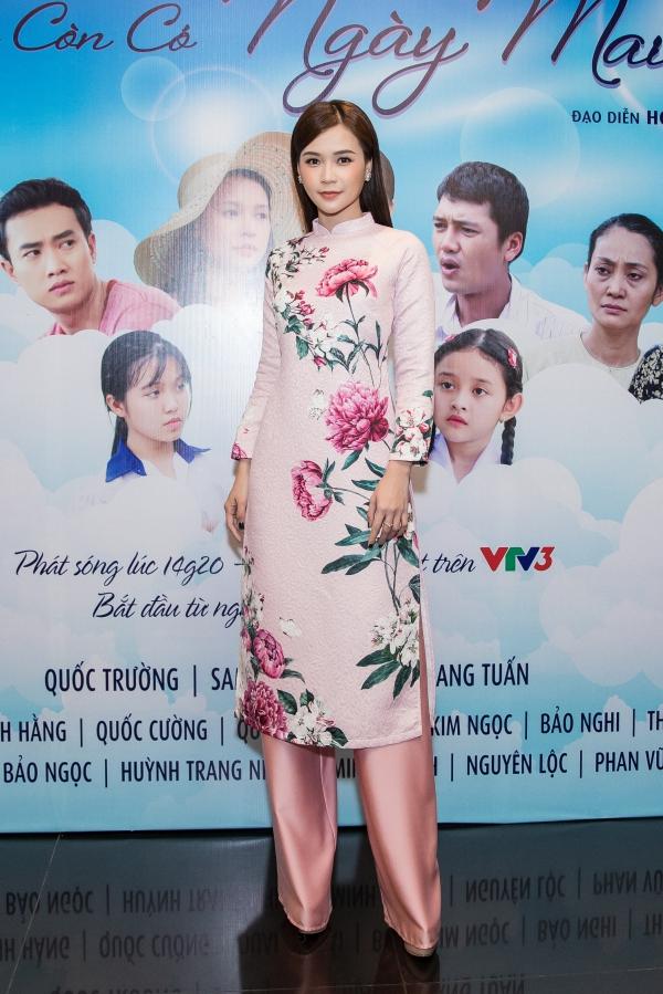 Sam chiếm sóng truyền hình sau khi công phá phòng vé-1