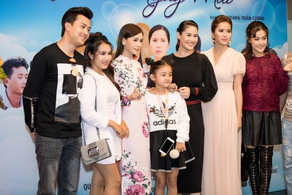 Sam chiếm sóng truyền hình sau khi công phá phòng vé-2