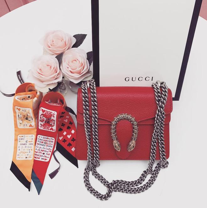 Không hổ danh là tay chơi hàng hiệu, chưa đầy 1 tuần, Ngọc Trinh tậu luôn 2 chiếc túi của Gucci-1