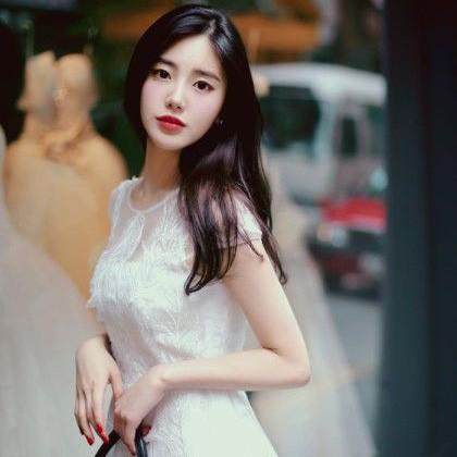 Thay vì ngóng quà từ đàn ông, sao em không dành chút thời gian… để khóc cho chính bản thân mình?-1