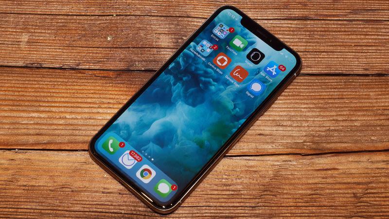 iPhone X Plus sẽ bỏ màn hình tai thỏ?-1