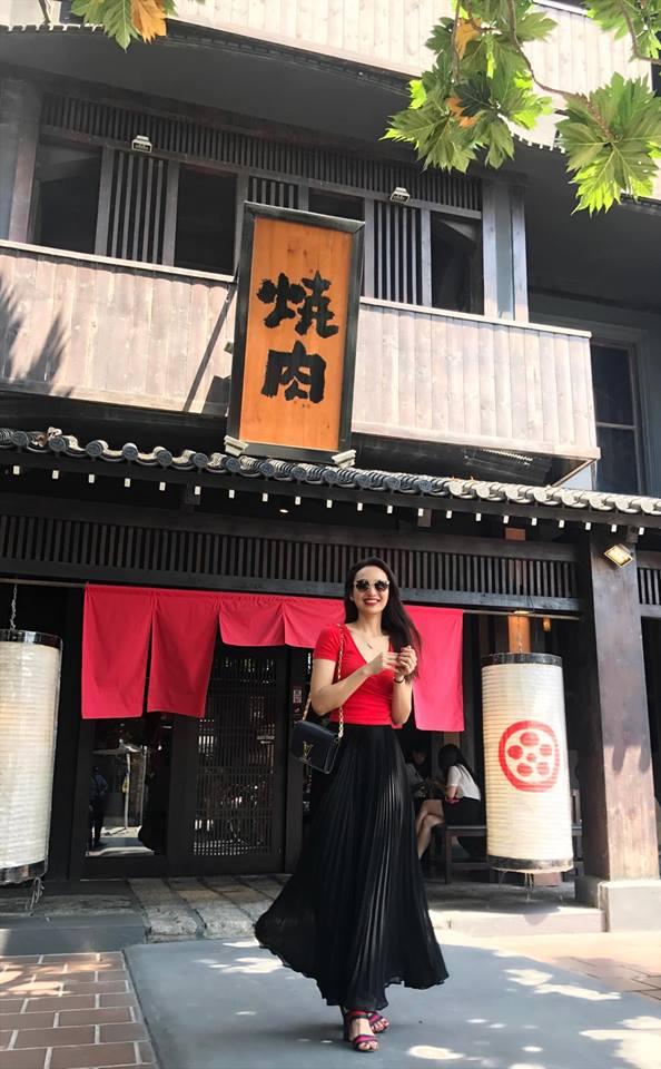 Tin sao Việt: Ngọc Trinh khoe quà 8/3 được người anh yêu nhất tặng-10