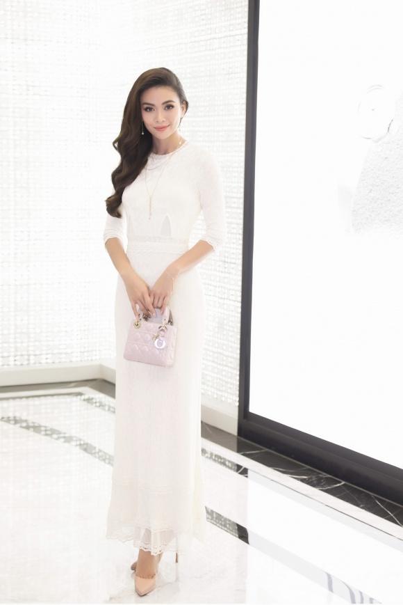 Cứ mỗi lần sánh đôi, Hồ Ngọc Hà - Kim Lý lại chiếm vị trí top sao mặc đẹp nhất tuần-5