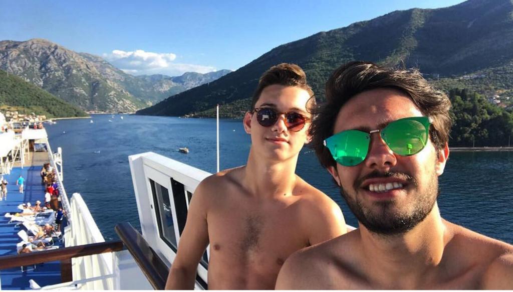 Cuộc sống xa hoa của các triệu phú tiền ảo-8