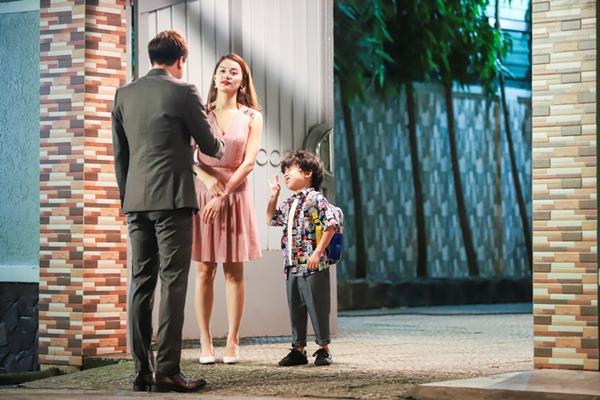 Hạ Vi: Nếu khán giả không biết quá nhiều chuyện cá nhân, sự nghiệp của tôi đã dễ dàng hơn-4