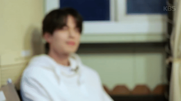 Ngắm nhan sắc và gu thời trang của Lee Dong Wook mới thấy Suzy đang hẹn hò với một... cực phẩm-5