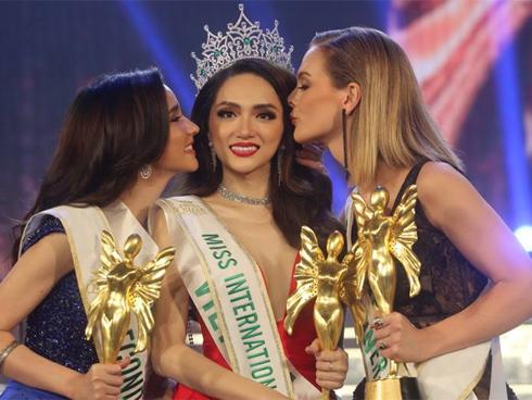 Mẹ Hương Giang Idol đã tự tha thứ cho chính mình sau 7 năm con chuyển giới-9