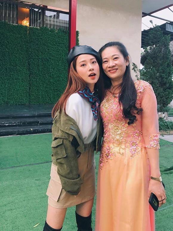 Hot girl - hot boy Việt: Trang Cherry say sưa trong hit Ta còn thuộc về nhau của Hương Tràm-4