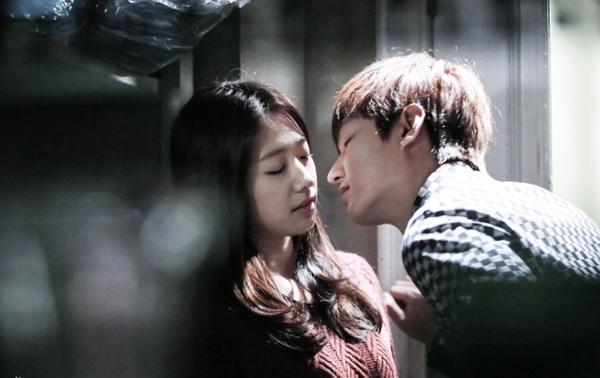 Đọ sự nghiệp hai bạn trai Lee Min Ho - Lee Dong Wook của ‘tình đầu quốc dân’ Suzy-4