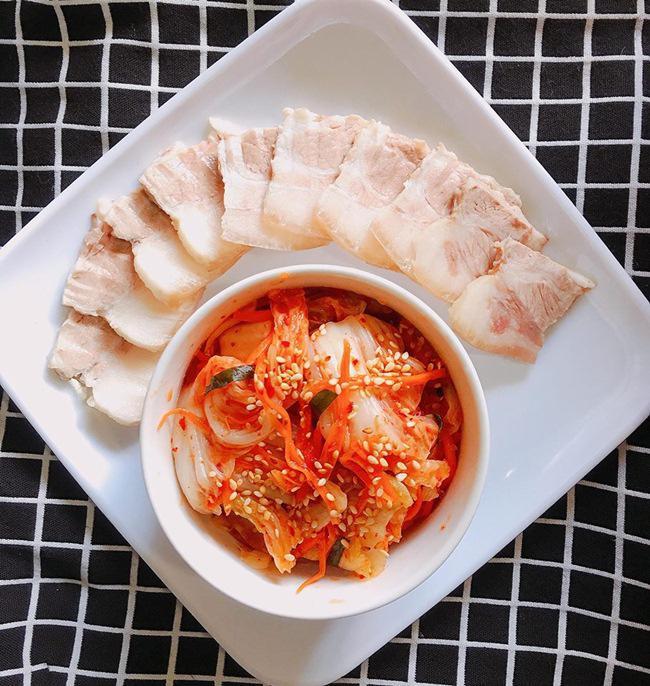 Ghét rửa bát nhưng lại thích lao vào bếp, 9x khoe những bữa cơm độc thân đầy hấp dẫn-2