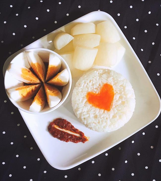 Ghét rửa bát nhưng lại thích lao vào bếp, 9x khoe những bữa cơm độc thân đầy hấp dẫn-8