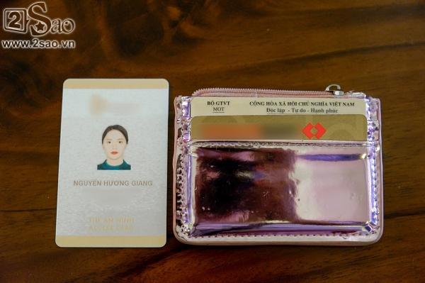 Túi xách trăm triệu của Hương Giang Idol đựng gì trước khi giúp chủ nhân xuất sắc đoạt ngôi Hoa hậu?-5