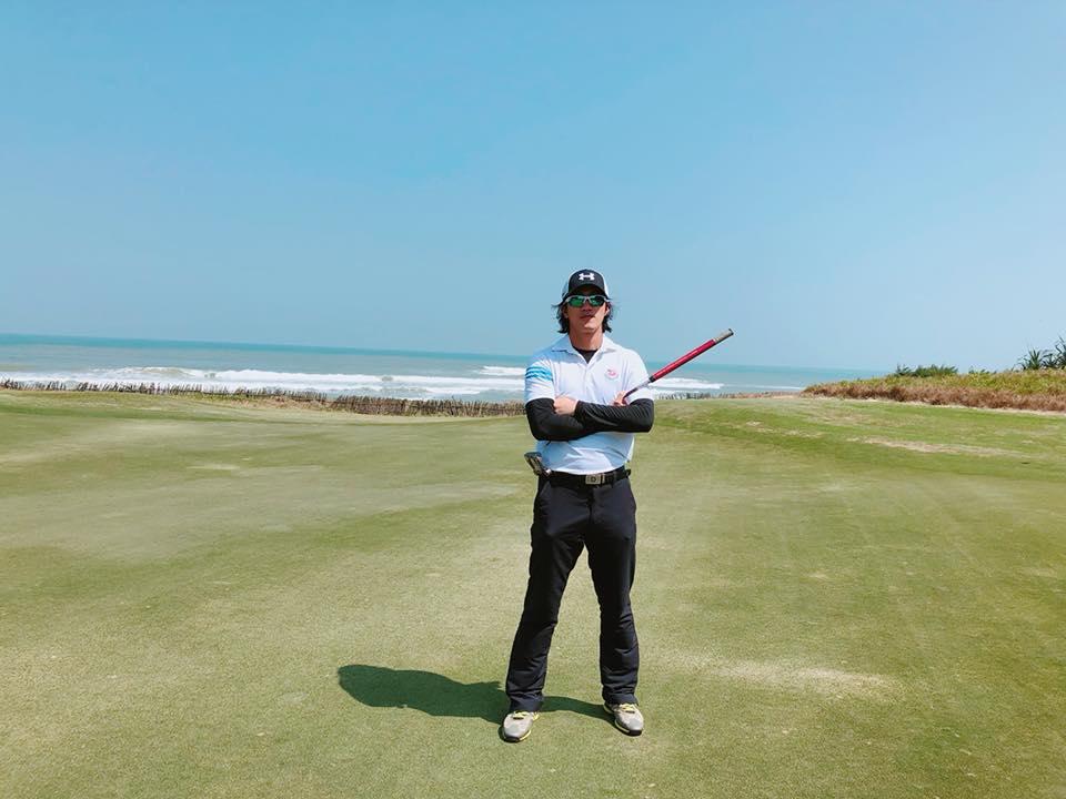 Sau 2 năm chia tay Hương Giang Idol, tình cũ hoa hậu - soái ca Criss Lai - thay đổi ngỡ ngàng-11