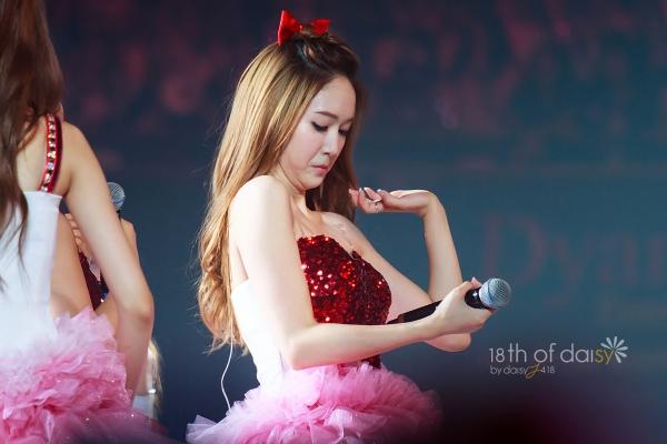 Nhìn hình lung linh quen rồi, hẳn bạn sẽ ngã ngửa trước dàn nọng thủ Kpop này-10