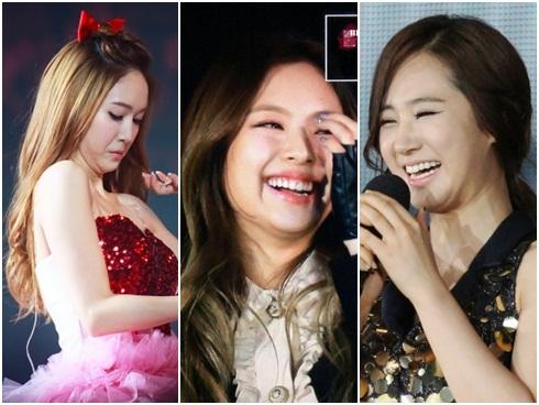 Nhìn hình lung linh quen rồi, hẳn bạn sẽ ngã ngửa trước dàn 'nọng thủ' Kpop này