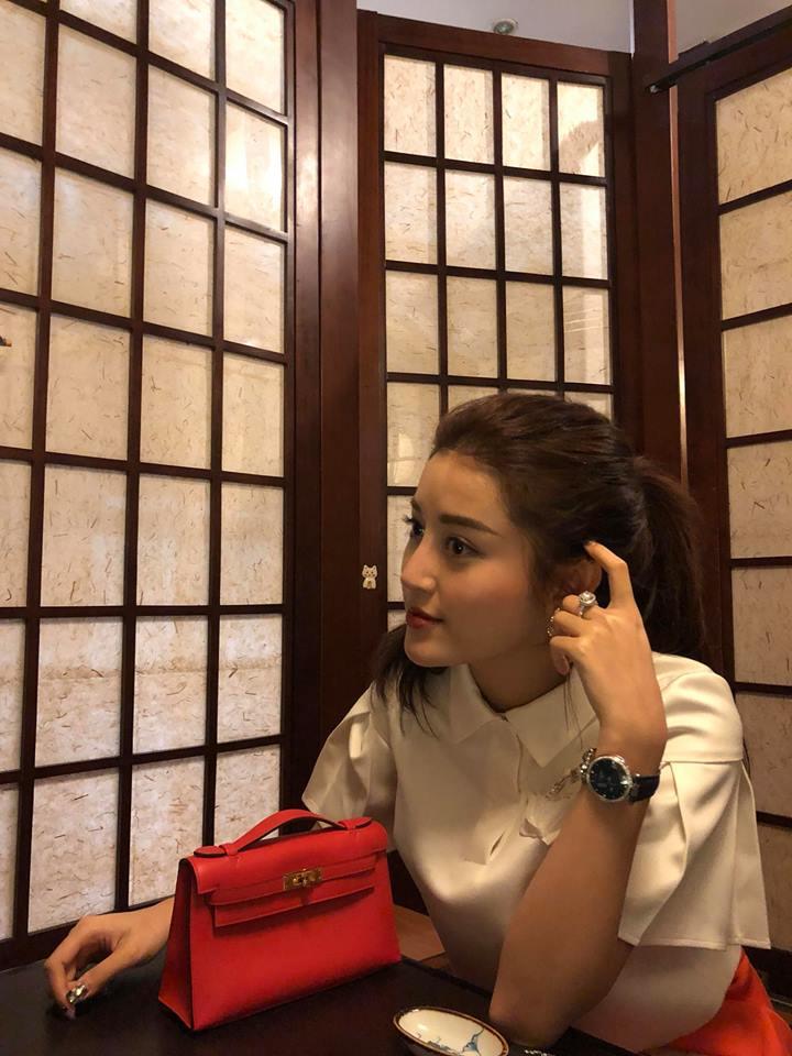 Tin sao Việt: Angela Phương Trinh sexy quấn khăn tắm selfie-5