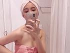 Tin sao Việt: Angela Phương Trinh sexy quấn khăn tắm selfie