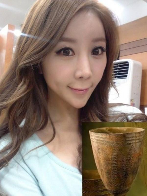 Gương mặt của Hà Lade ngày càng nhọn và dài giống hệt trào lưu thẩm mỹ mặt rắn-11