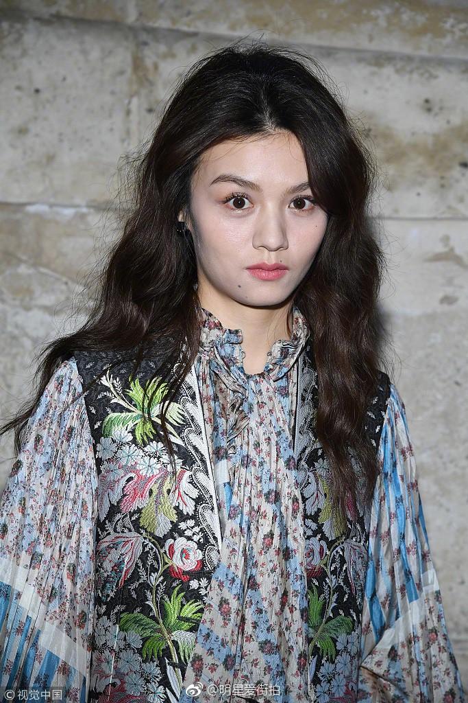 Cùng diện thiết kế Louis Vuitton, Châu Bùi áp đảo mỹ nhân Hoa ngữ nhờ thần thái đỉnh cao-7