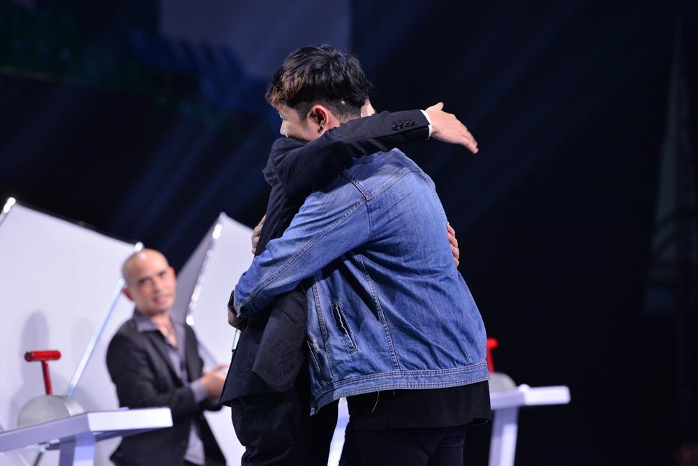 Nhạc sĩ sáng tác cho Chi Pu gây bão với ca khúc về tình yêu đầy nước mắt-3