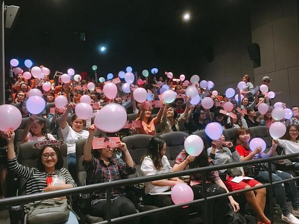 Fan bao rạp xem Tháng năm rực rỡ để nghe Mỹ Tâm hát 4 phút cuối phim-6